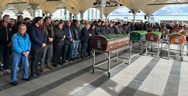 CHP’li Bayraktutan, Necati Sarıca’yı Son Yolculuğuna Uğurladı