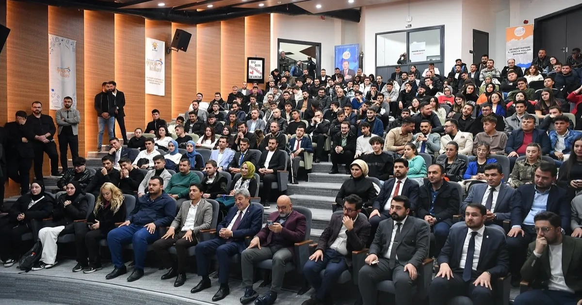 Kayserili gençlerle 'gelecek' buluşması