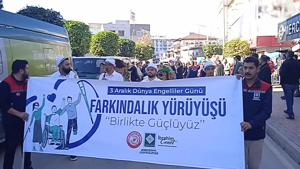 Osmaniye'de 3 Aralık Dünya Engelliler Günü nedeniyle farkındalık yürüyüşü