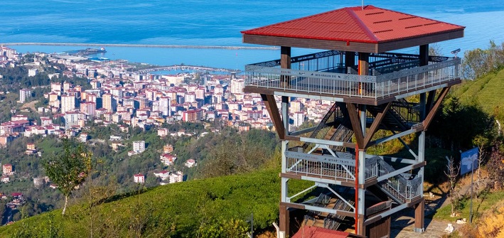 Rize Isırlık ’ta Sonbahar Renkleri Ve Göl Manzarası Ziyaretçileri Karşılıyor