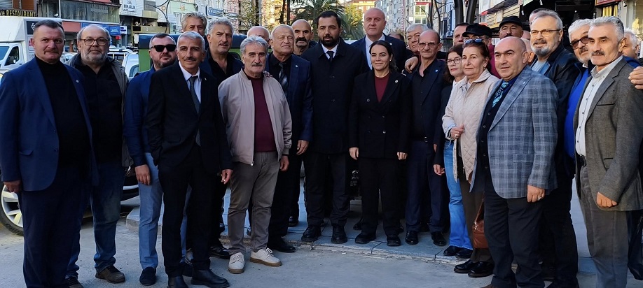 İYİ Parti Genel Başkan Yardımcısı Ayyüce Türkeş Ardeşen’de Esnafın Nabzını Tuttu: 