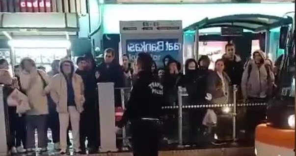Eskişehir’de çözüm sürecini eleştiren polis memuru görevden uzaklaştırıldı