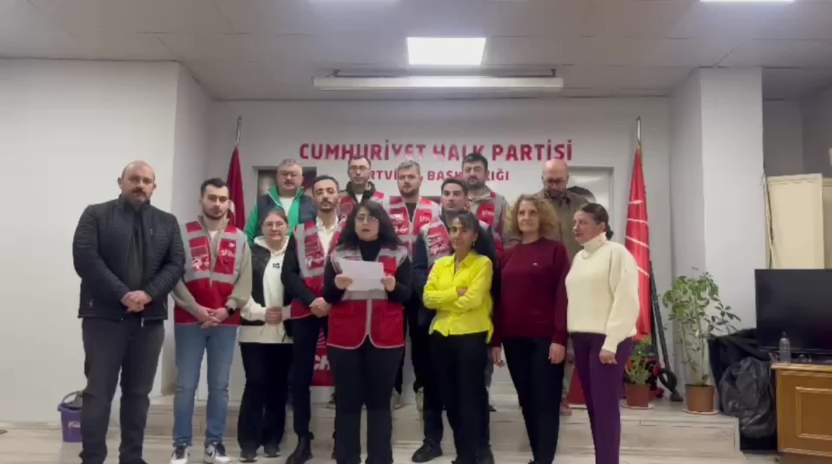 CHP Artvin Gençlik Kolları üyeleri MESEM'i protesto etti