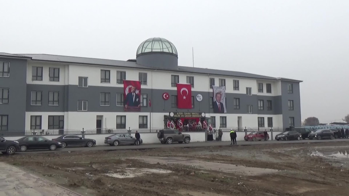 Azer-İshak Yaycılı Bilim ve Sanat Merkezi törenle açıldı