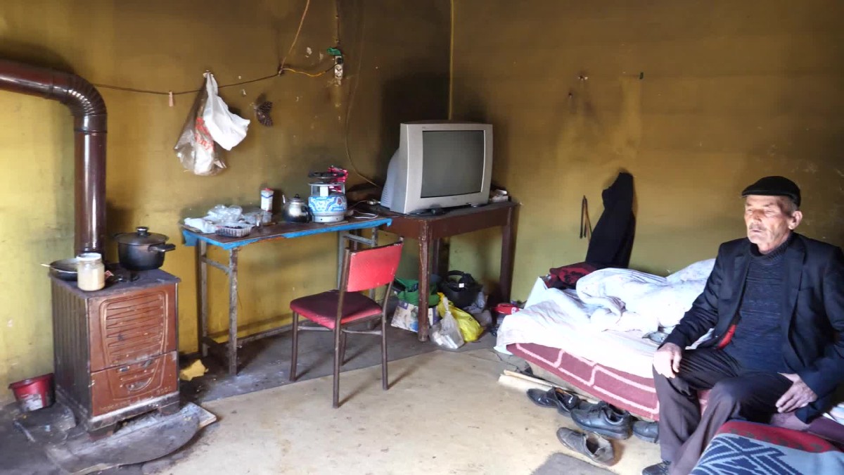 Ortahisar Belediyesi, 77 yaşındaki vatandaş için konteyner ev yaptırdı