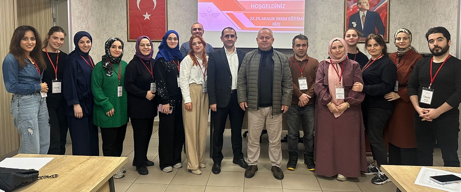Rize’de Komuta Kontrol Merkezi Personeline “Tıbbi Acil Çağrı Yönetimi” Eğitimi Verildi