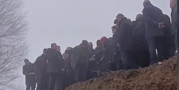 Yomra'da taş ocağı tepkisi.... Trabzon Belediye Başkanı Ahmet Genç'ten nöbet tutan vatandaşlara destek sözü