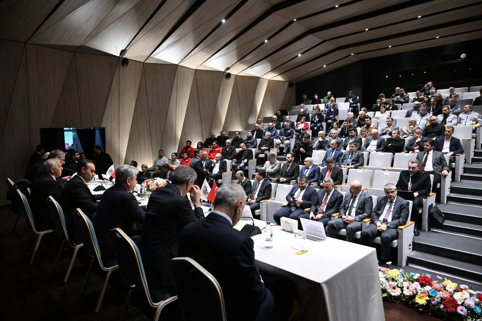 Bakan Kacır'ın Sakarya programına Tever'den teşekkür
