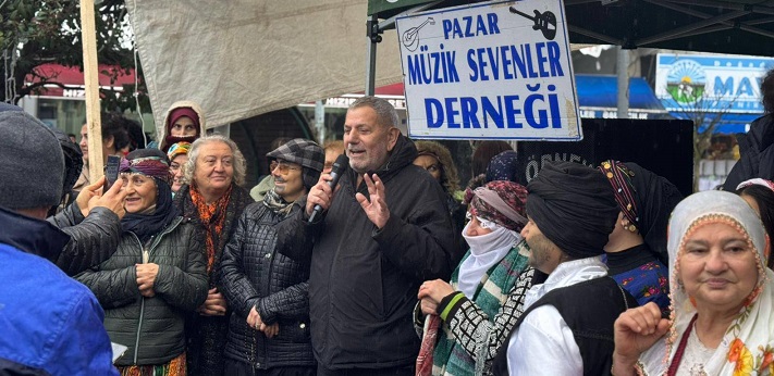 Anağani “Yeni Yıl” Panayırı Başladı: Karadeniz Kültürü Pazar’da Yaşatılıyor