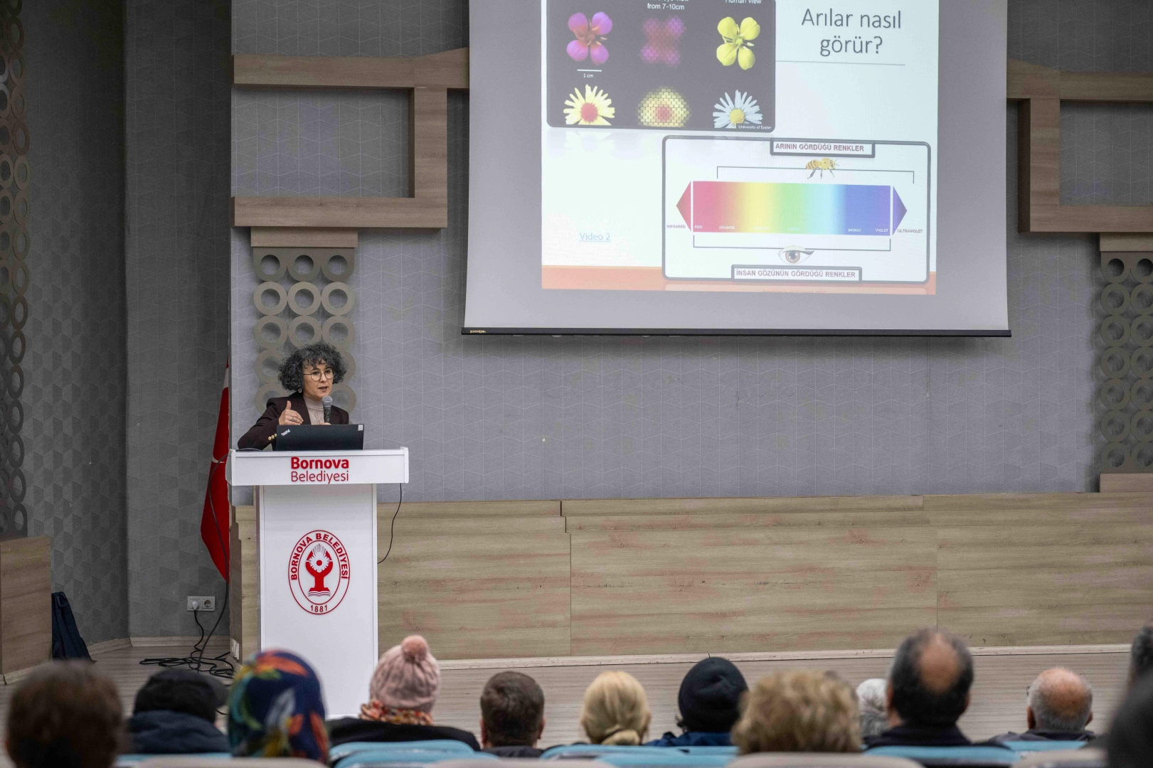 İzmir Bornova’da arıcılığa destek sürüyor