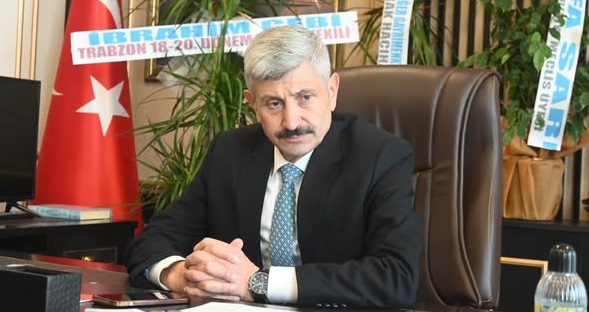 Araklı Belediye Başkanı Çebi’den “Kaçak İşçi” İddialarına Sert Yanıt