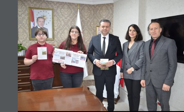 Hamidiye Çözüm Koleji Öğrencilerinden İl Milli Eğitim Müdürü Akmeşe’ye Ziyaret