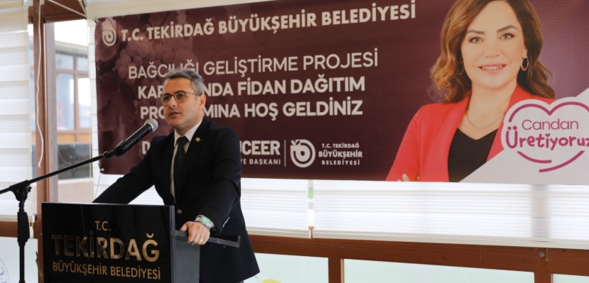 Tekirdağ Büyükşehir Belediyesi'nden Şarköylü üreticilere fidan desteği