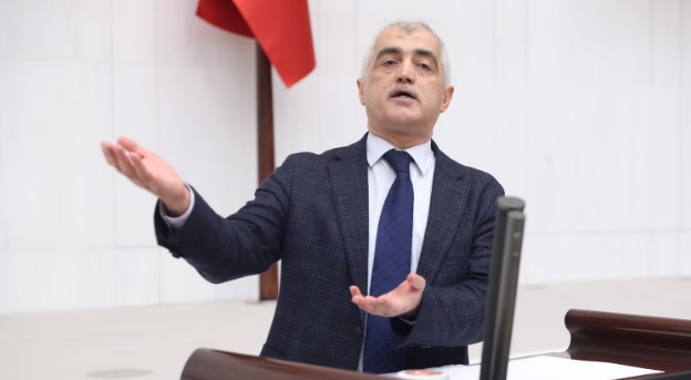 Gergerlioğlu; ​Kartepe’yi 'Kanser-tepe' yapmanıza izin vermeyeceğiz!