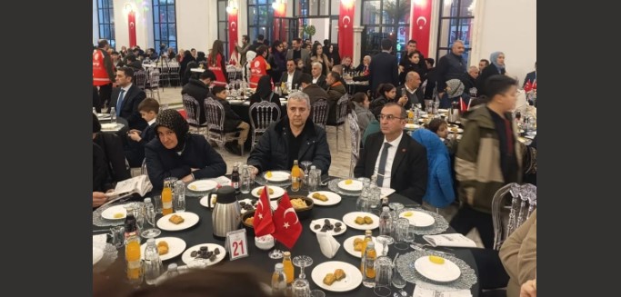 Ünal Ateş: “Kahramanlarımızın Emanetleri Şehit Yakınlarımız ve Gazilerimizle İftar Sofrasındayız”