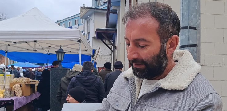 Artvin pazarında vatandaş ekonomiyi değerlendirdi: 