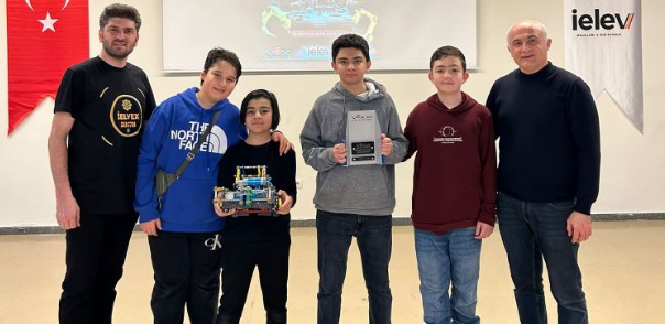 SANKO OKULLARI VEX IQ ROBOT YARIŞMASINDA İKİ BİRİNCİLİK KAZANDI