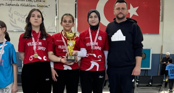 Kalkandere Çayırlı Ortaokulu Dartta İl Birincisi Oldu