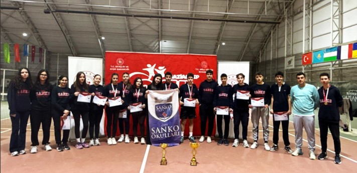 SANKO OKULLARI’NIN TENİS BAŞARISI