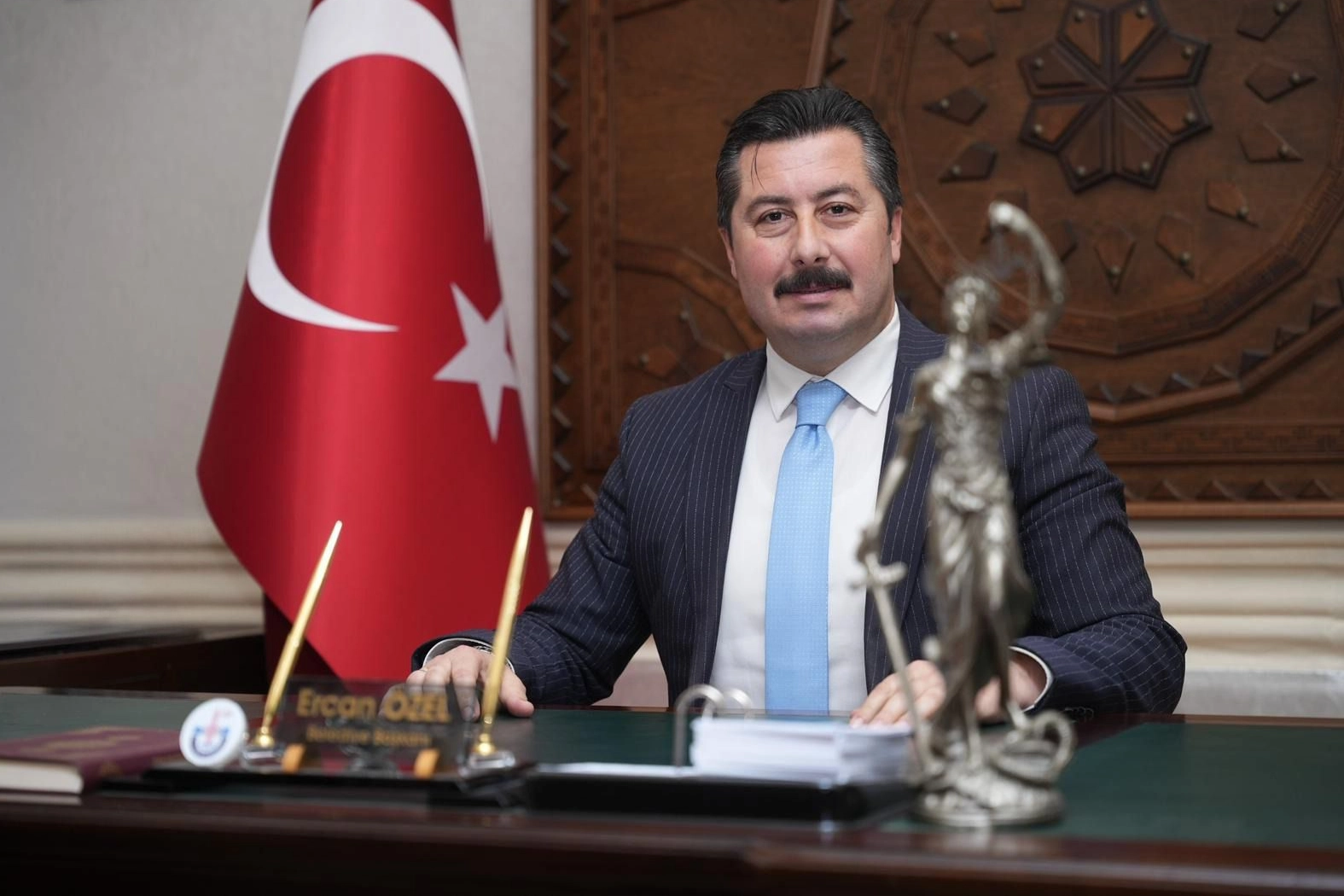 Başkan Ercan Özel’den 8 Mart mesajı: ″Kadınlar toplumun mimarıdır″