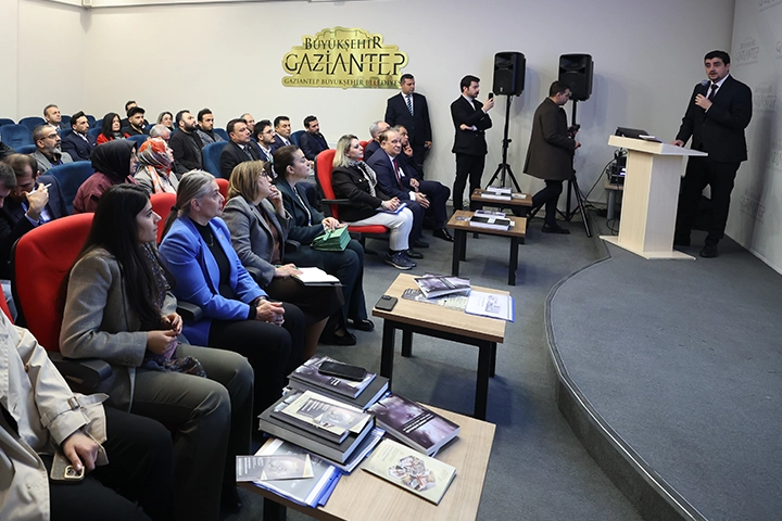 Dursun Ali Erzincanlı Bursa Yıldırım'da gönüllere dokundu