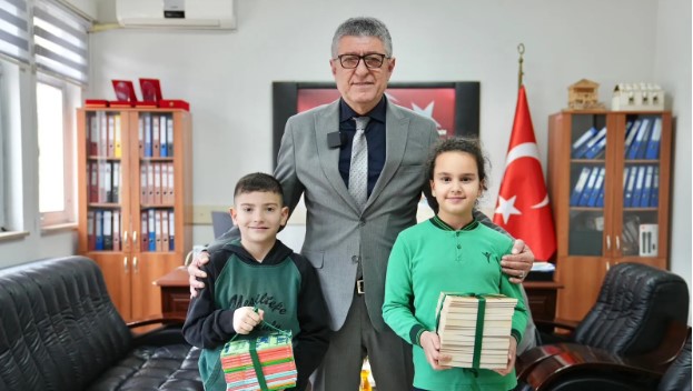 Ortahisar Belediyesi’nin “Bir Kitap, Bin Umut” Kampanyası Büyüyor