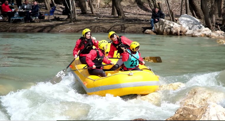 Munzur Çayı'nda rafting heyecanı başladı