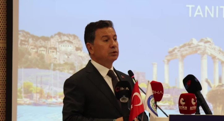 Ahmet Aras: 