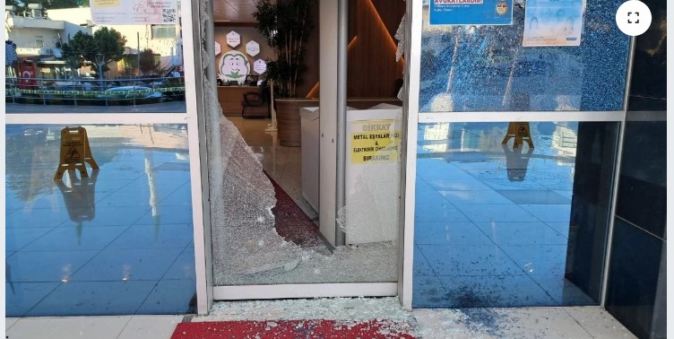Serik Belediyesi’ne Silahlı Saldırı: Şüpheli Kısa Sürede Yakalandı
