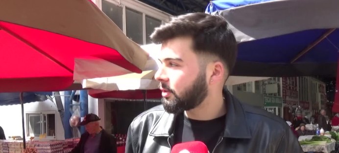 Sinop’ta pazar alışverişine çıkan vatandaş: “Hükümetin politikaları yüzünden cebimizdeki de eridi”