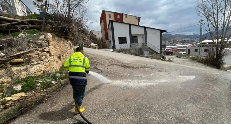 Bayburt Belediyesi’nden Temizlik ve Altyapı Çalışmalarına Yoğun Mesai