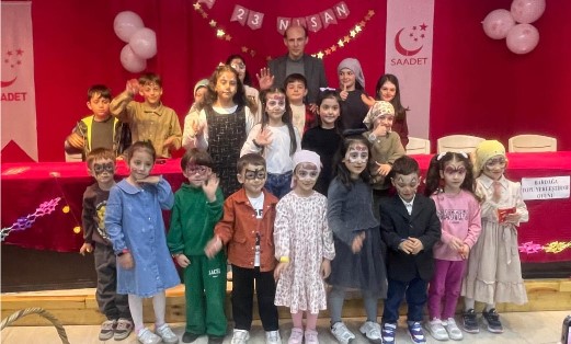Saadet Rize'de 23 Nisan Coşkusu
