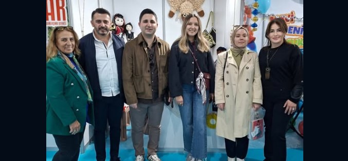 “Nenenin El Emekleri” Standına Anlamlı Ziyaretler