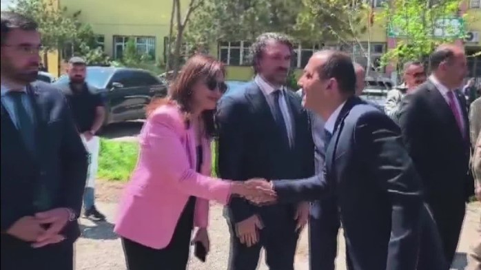 TOBB Başkanı Hisarcıklıoğlu, Iğdır’da okul ve konferans salonu açılışına katıldı