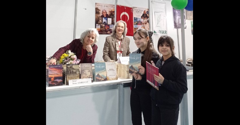 Rizeli Yazar Sonay Atabey Can, 3. Rize Kitap Fuarı’ndan Memnun
