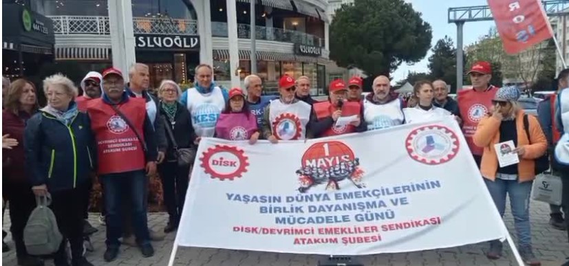 Samsun'da emeklilerden tepki: Emekliler bugün devletin sırtında yük gibi görülüyor