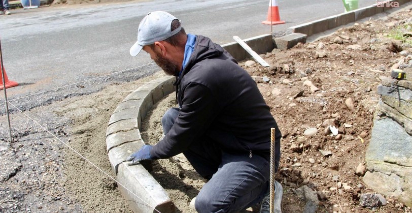 Giresun Belediyesi ekipleri, kent genelinde üstyapı çalışmalarını sürdürüyor