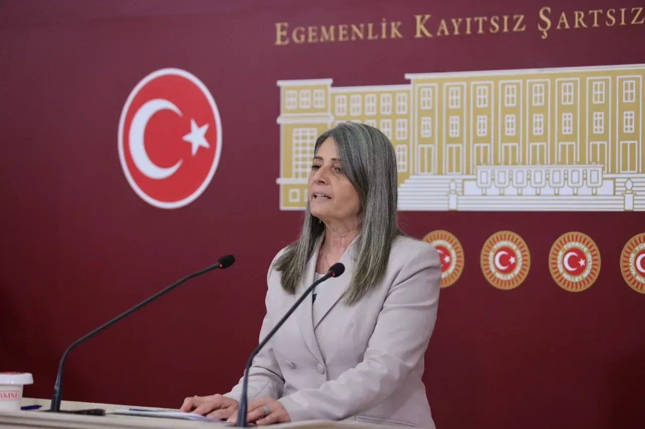CHP'li Suiçmez: “KTÜ Çocuk Hastanesi'nin 10 Yılda Bitirilememesi Utançtır”