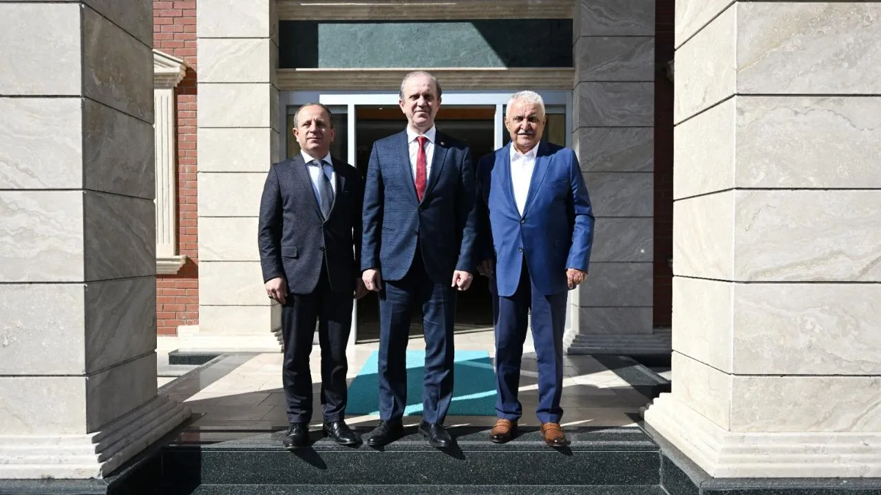 Rektör Çuvalcı’dan Yıldız Ailesine Taziye Ziyareti