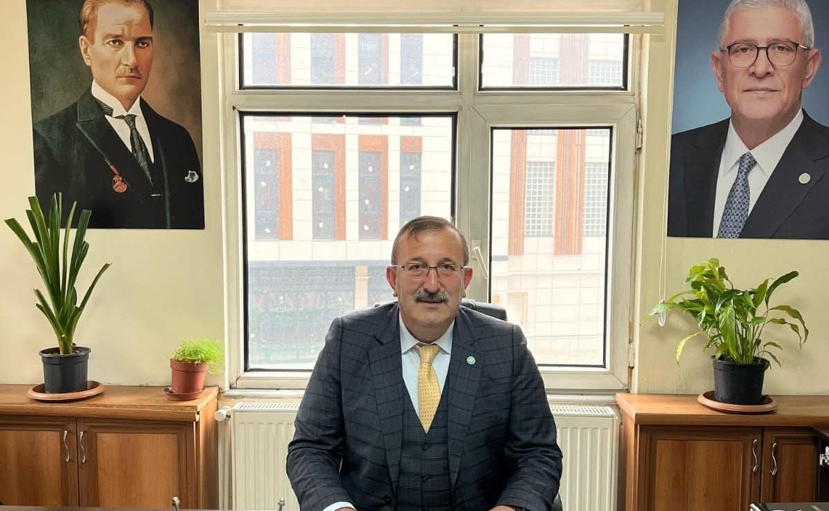 İYİ Parti Derepazarı İlçe Başkanı Denizeri’den Yüksek Far Tepkisi: “Trafik Güvenliği Tehlike Altında”