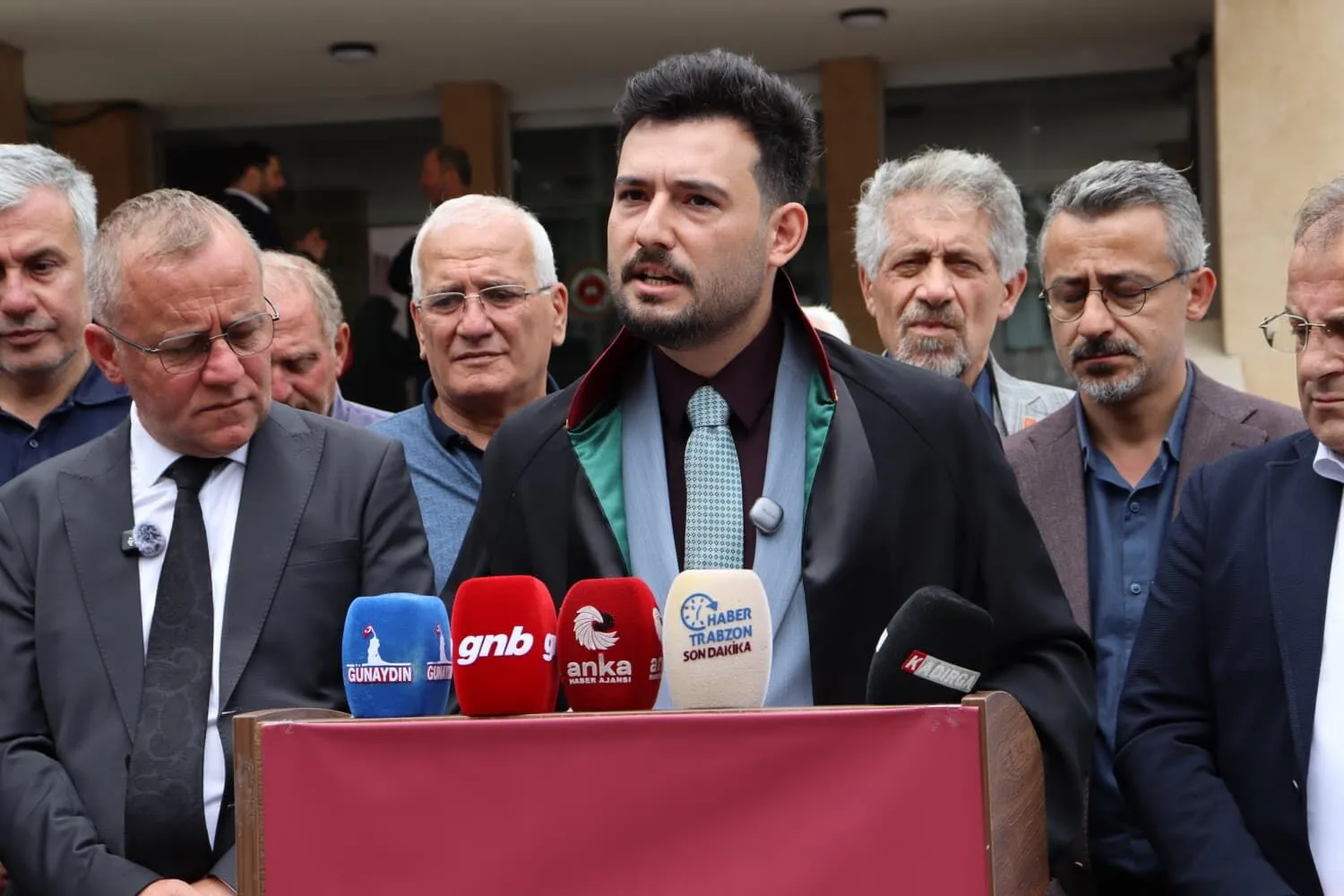 CHP’den Çarşıbaşı Belediyesi Hakkında Suç Duyurusu: 