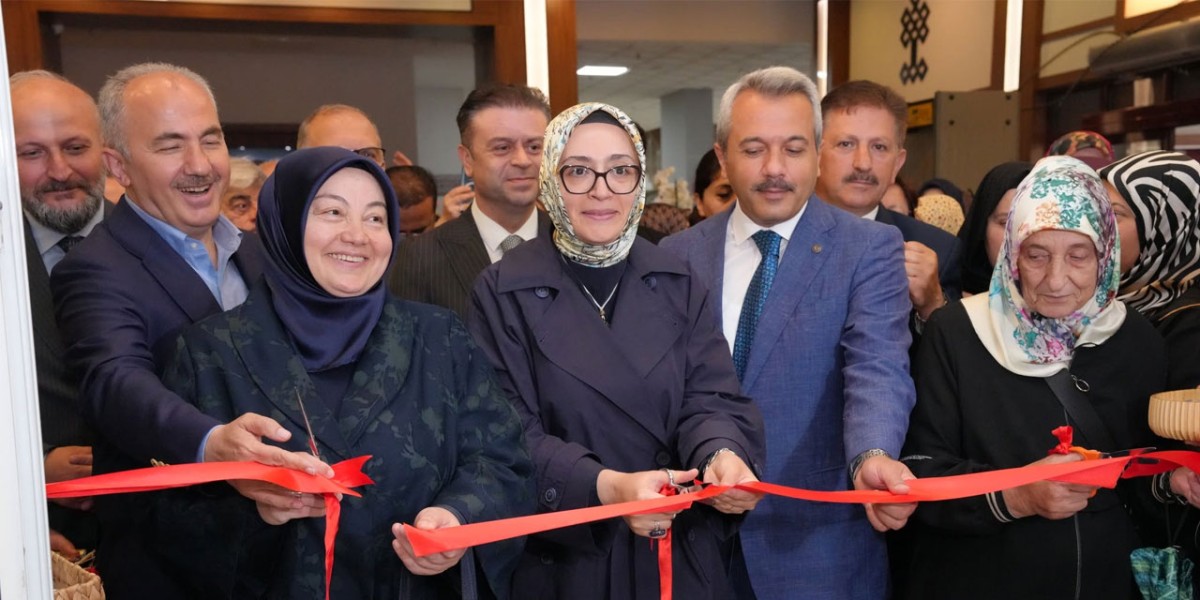 Rize Halk Eğitimi Merkezi'nden Yıl Sonu Sergisi