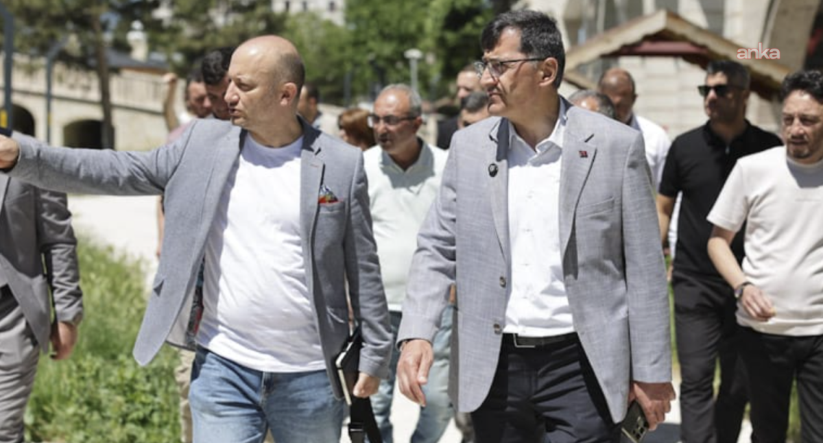 Kütahya'da Projeler Masaya Yatırıldı: Başkan Kahveci Sahada İncelemelerde Bulundu