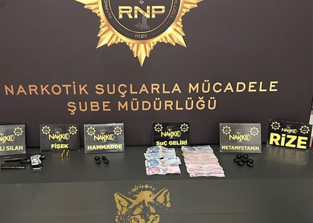 Rize'de Uyuşturucu Operasyonu: Kilolarca Bonzai Üretilebilecek Hammadde Ele Geçirildi