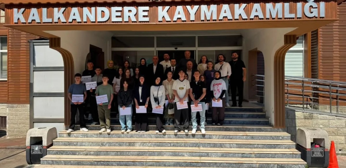 Başarılı Öğrenciler Ödüllendirildi