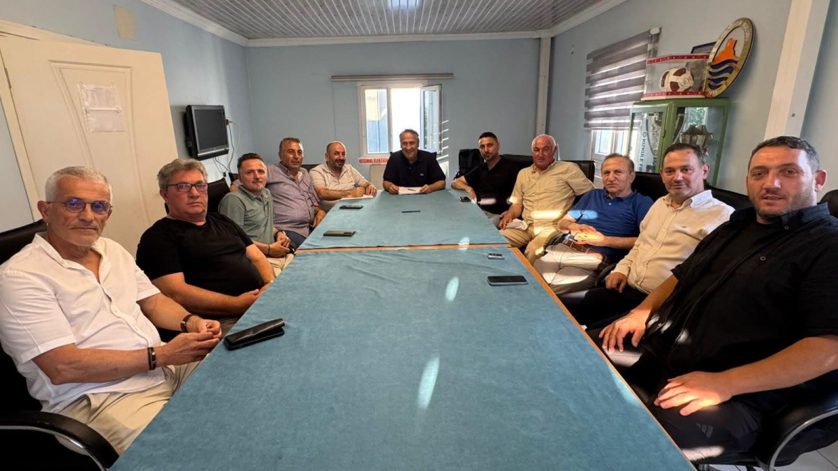 Pazarspor'da Yeni Sezon Hazırlıkları Masaya Yatırıldı