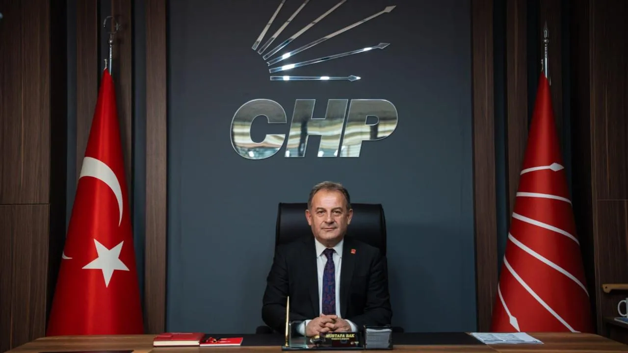 Bak, Karadeniz’de bazı il örgütlerinde “emanetçi il başkanı” arayışı yürütüldüğü iddialarına sert tepki gösterdi.
