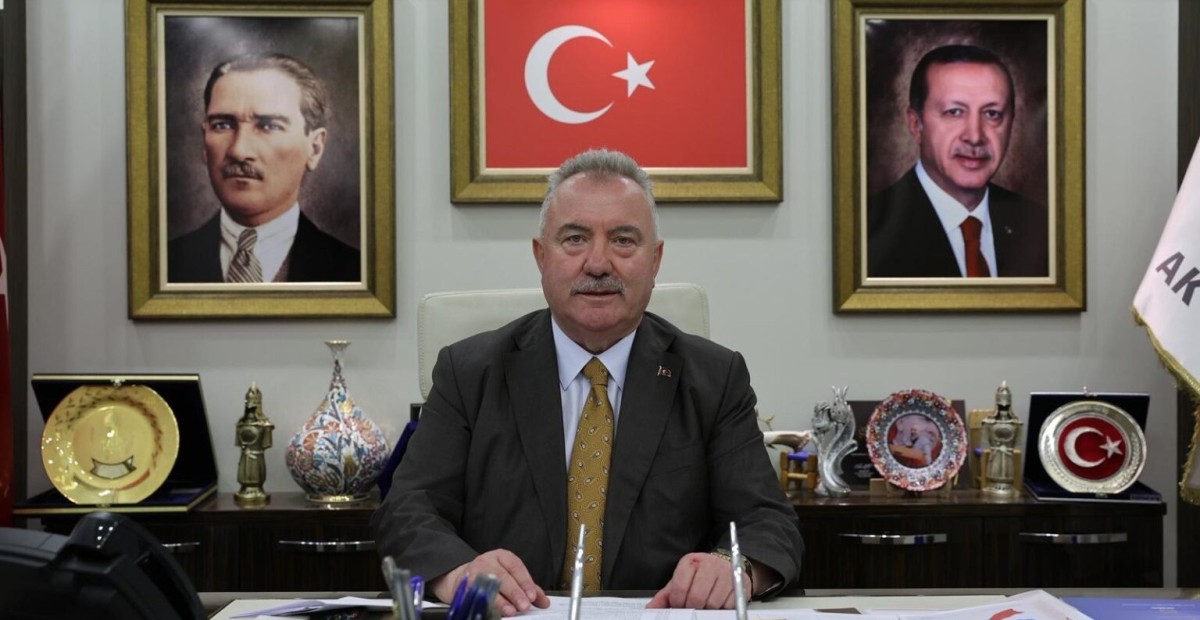AK Parti Rize İl Başkanı Yılmaz Katmer, 15 Temmuz Demokrasi ve Milli Birlik günü vesilesiyle basın açıklamasında bulundu.