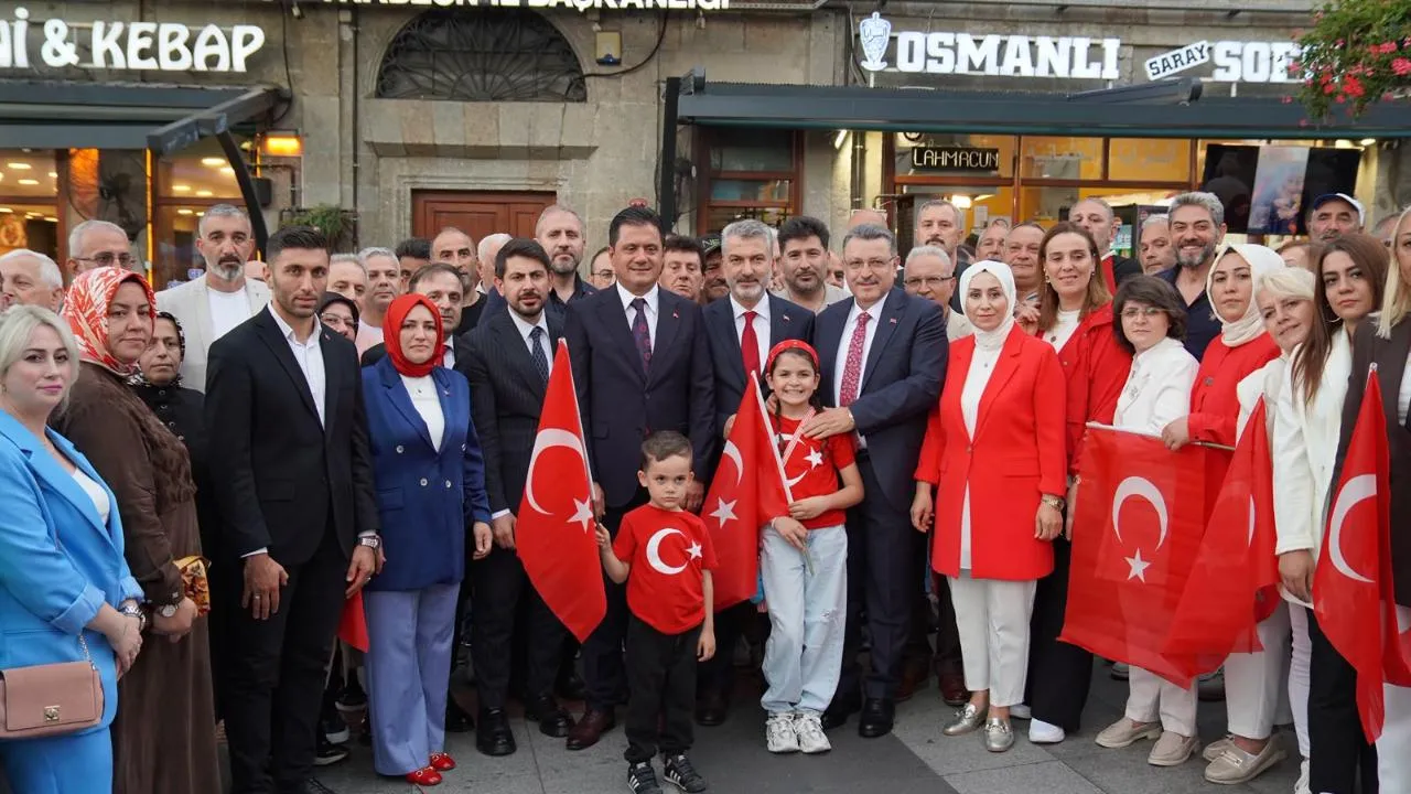 MUMCU: 15 TEMMUZ RUHUNU DİRİ TUTACAĞIZ!