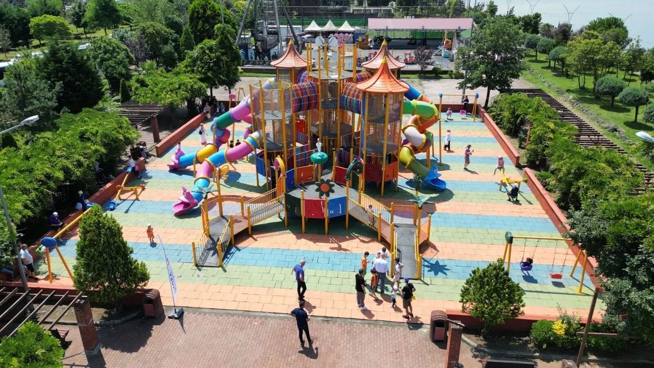 Hopa'nın Borulu Parkı Baştan Sona Yenilendi